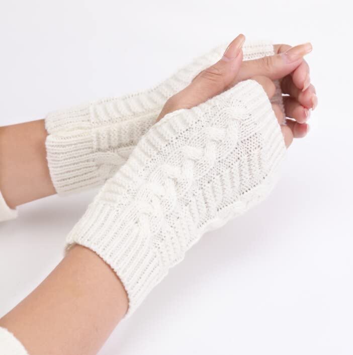 Bold N Elegant Women Woolen gloves