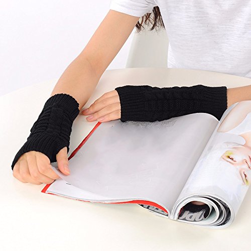 Bold N Elegant Women Woolen gloves