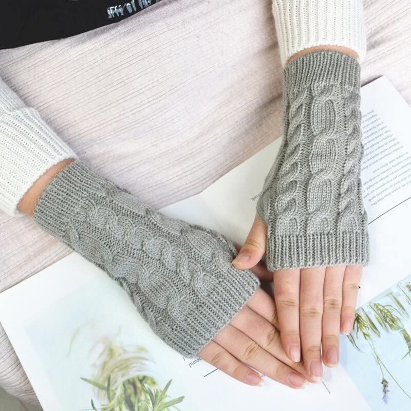 Bold N Elegant Women Woolen gloves