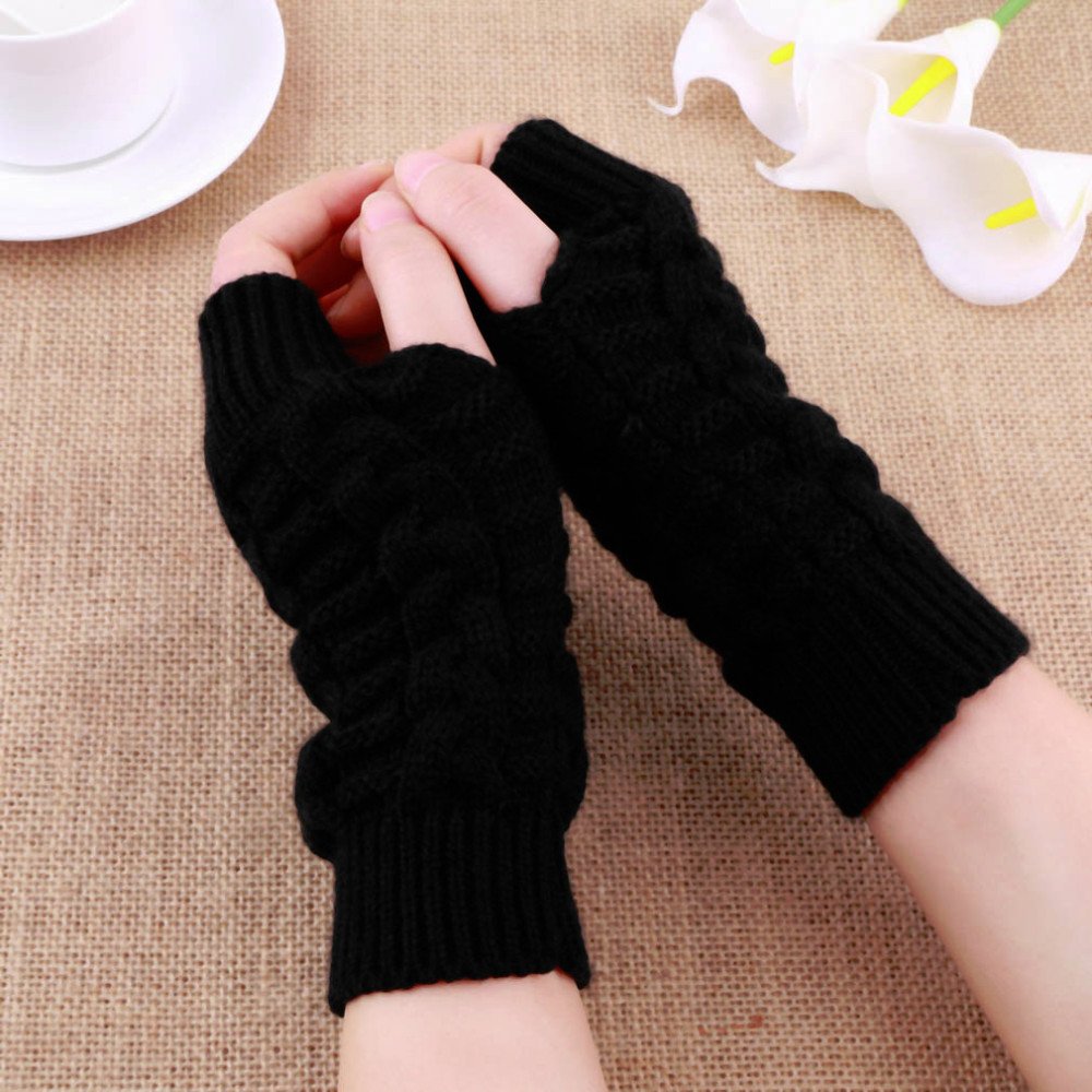 Bold N Elegant Women Woolen gloves